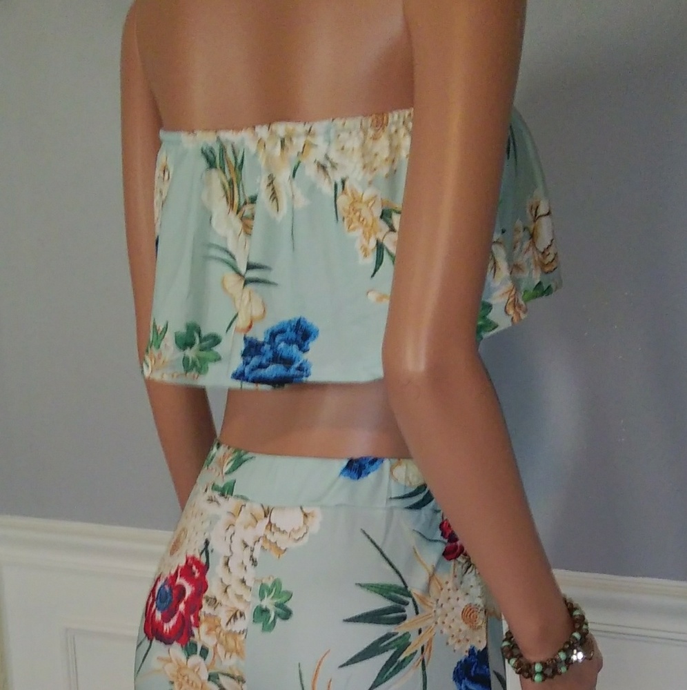 LAST ONE!!! Floral Print Bandeau Two Piece Set - Picture 4 of 5
